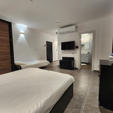 Zozo Guesthouse Nazareth Luaran gambar